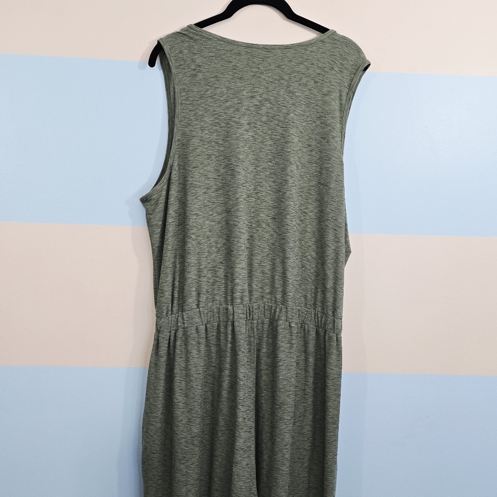 Old Navy Women’s Green Breathe ON Cross-Front Sleeveless Jumpsuit - Picture 7 of 9